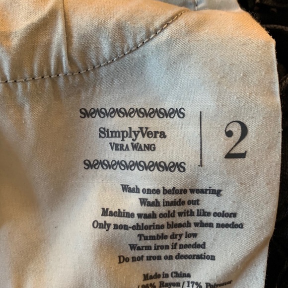 Vera Wang Denim Shorts - Picture 3 of 4